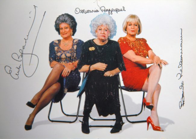 pogenpoels1 (Ouma with Evita & Bambi) - large